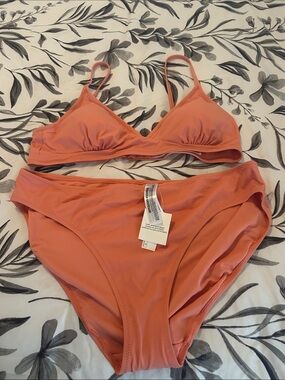 Essentials Coral Triangle Bikini Set